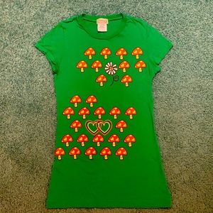 Mushrooms and hearts green baby-tee